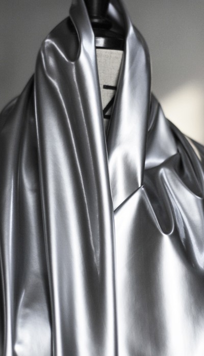 SD-TB  高彈力針織仿皮布  四面彈軟鏡子 極亮極滑  亮銀色鏡面款 皮革  高密度針織 265g／m   街市 圍裙 適用 正面照